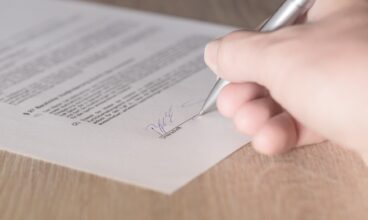 4 Tips for Creating Solid Business Contracts